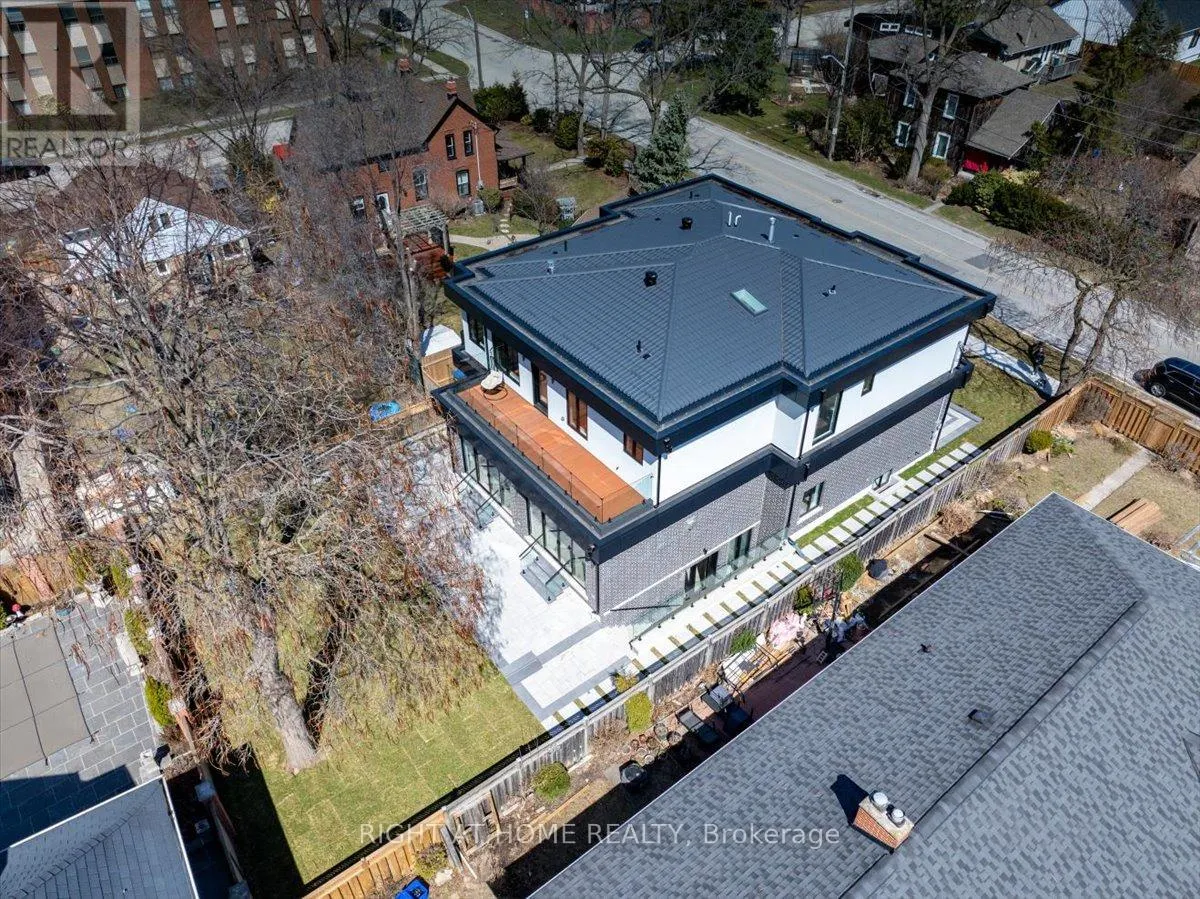 2572 EDENHURST DRIVE