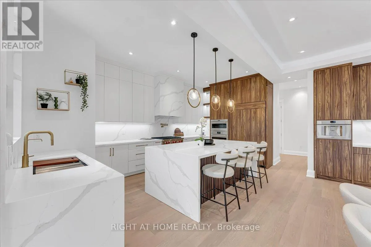 2572 EDENHURST DRIVE