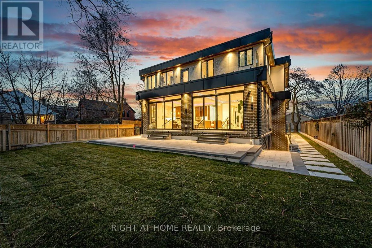 2572 EDENHURST DRIVE