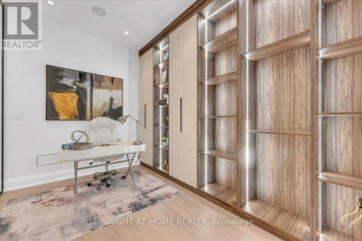 2572 EDENHURST DRIVE