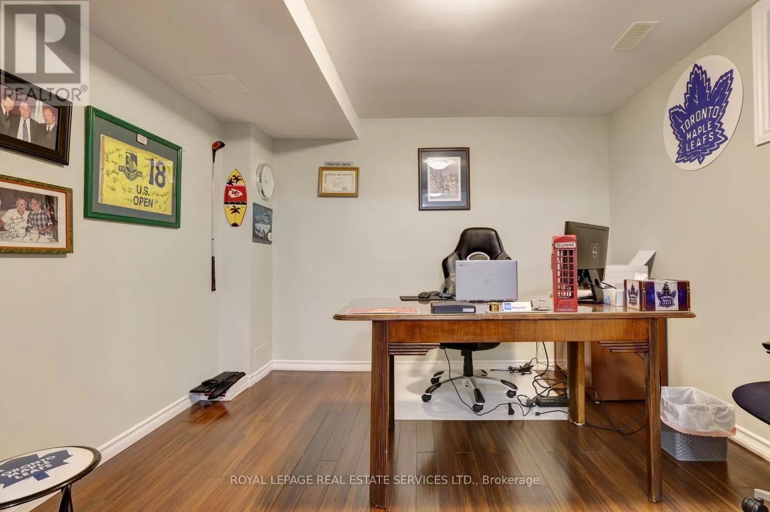 35 AIKEN CRESCENT