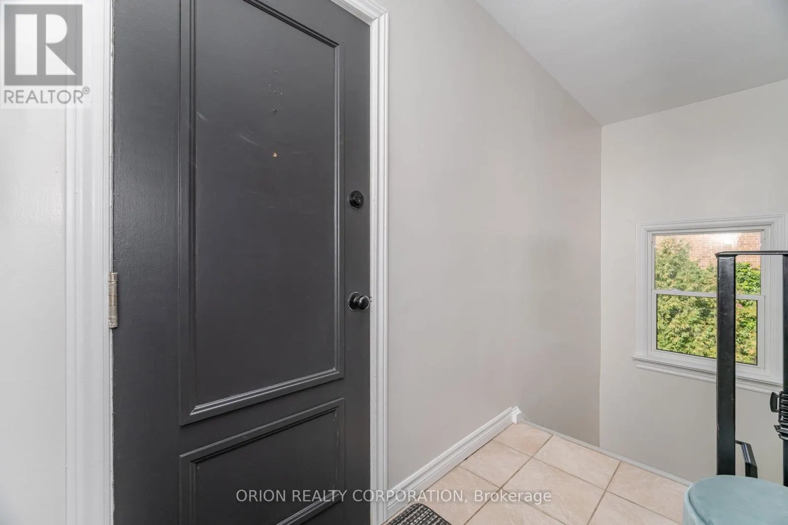 86 PARK STREET W