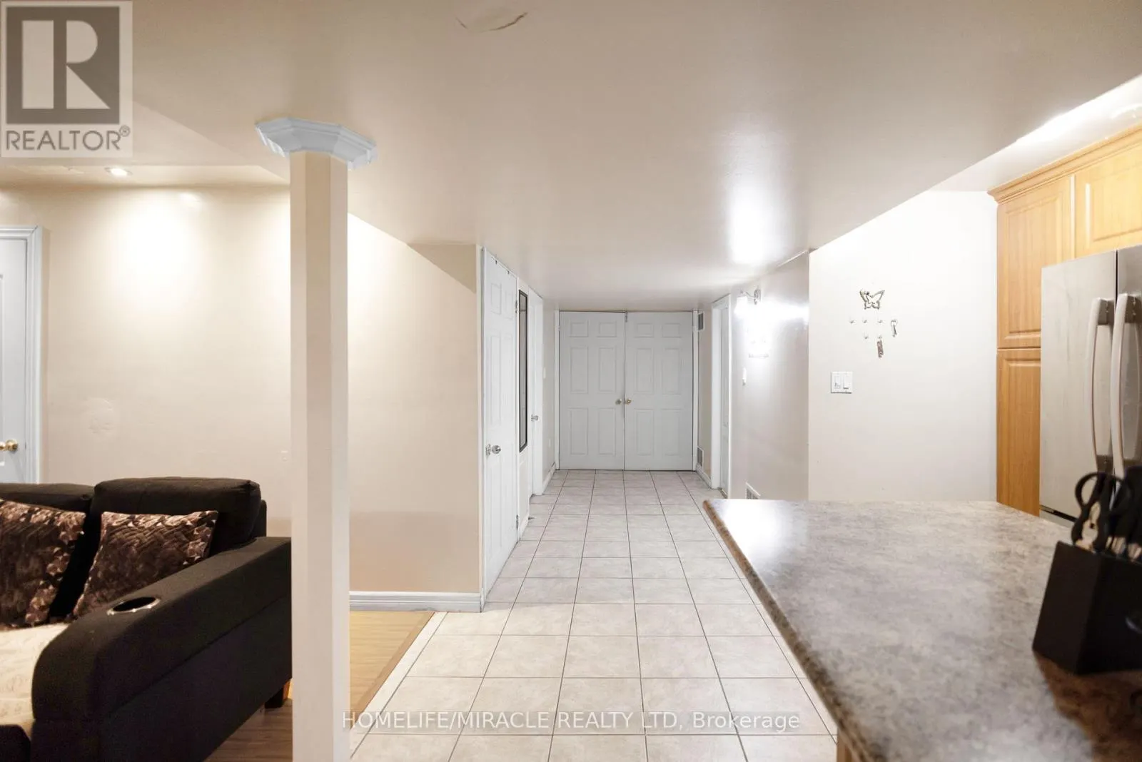 24 FAUNA COURT