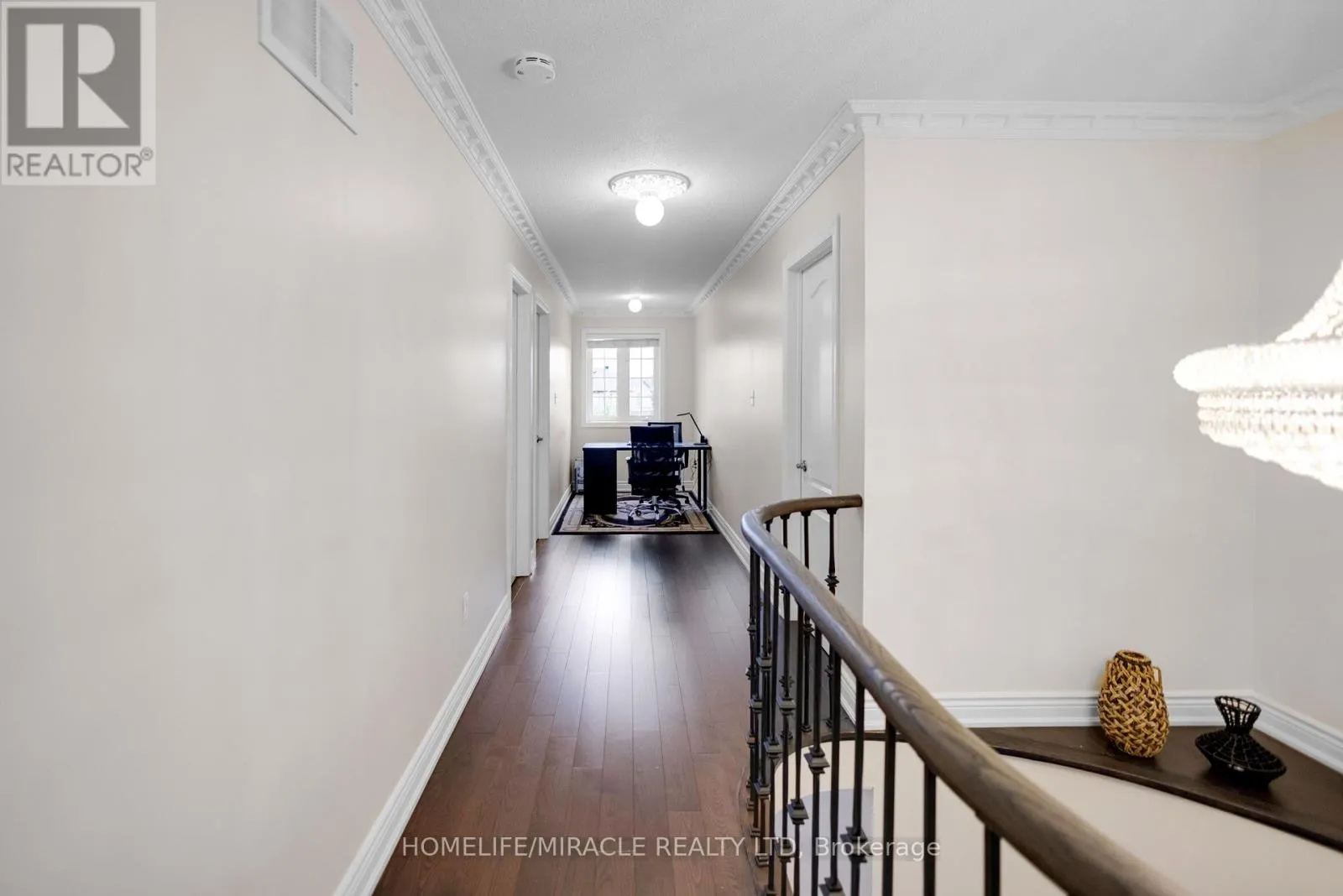 24 FAUNA COURT