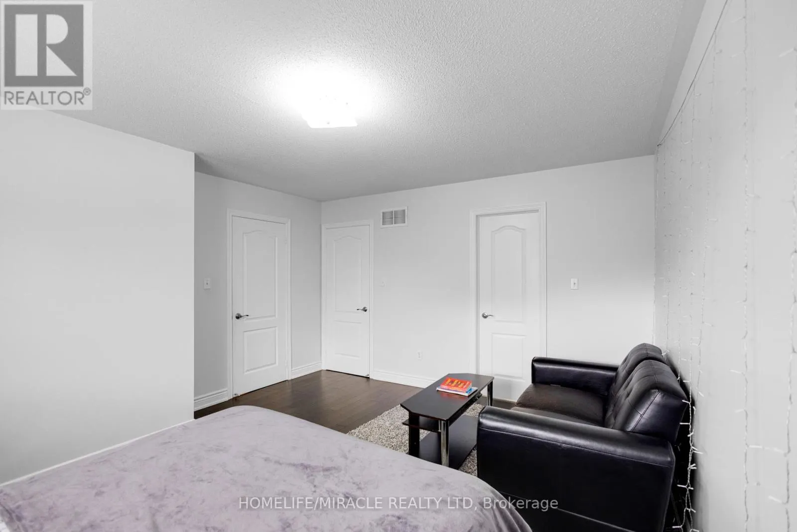 24 FAUNA COURT