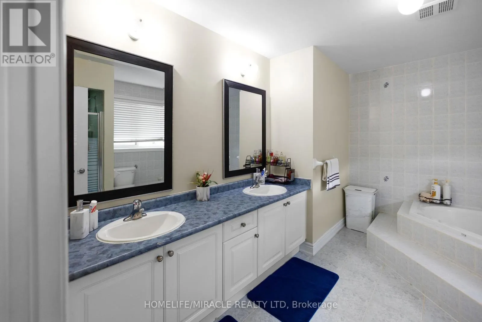 24 FAUNA COURT