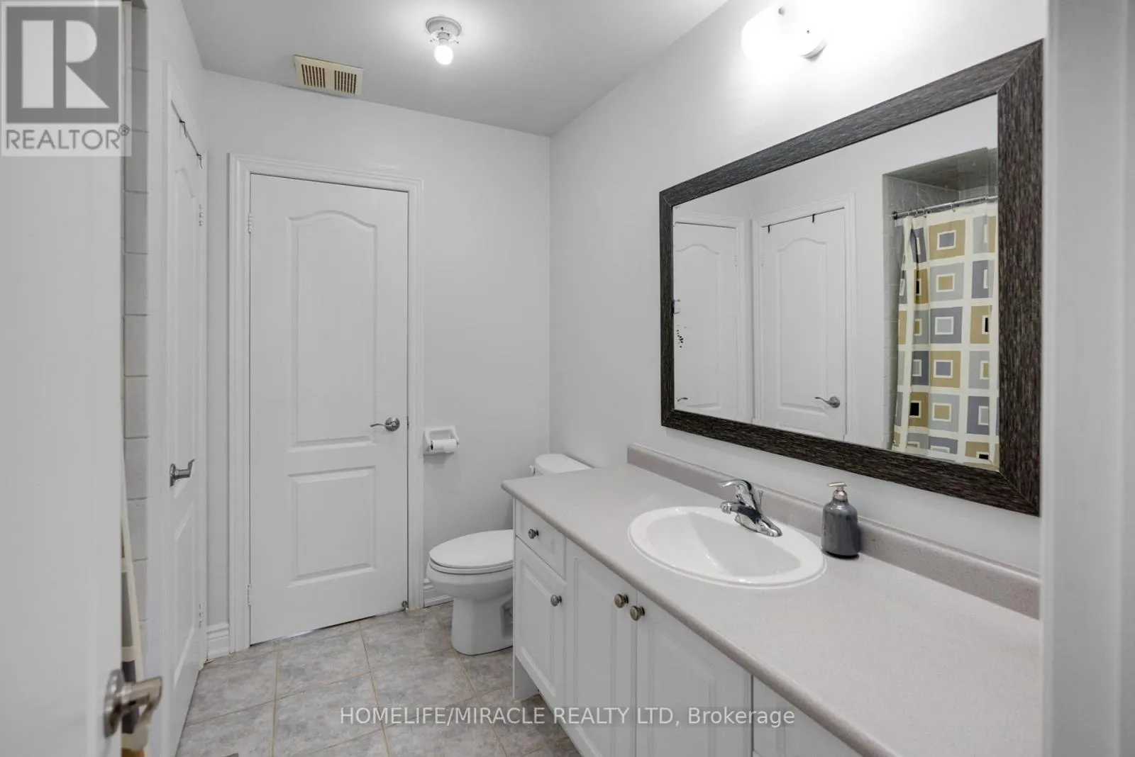24 FAUNA COURT