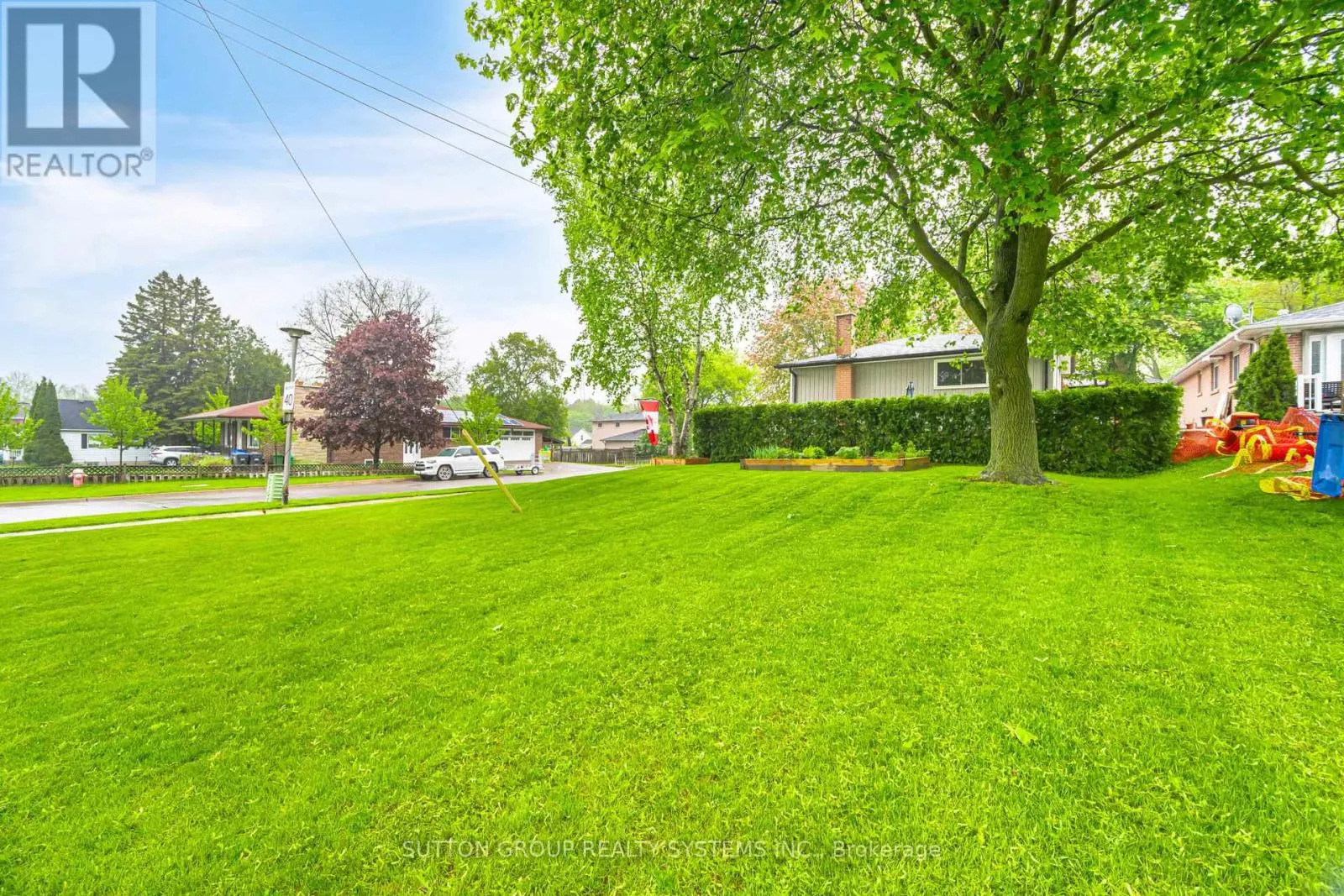 175 CONNAUGHT CRESCENT