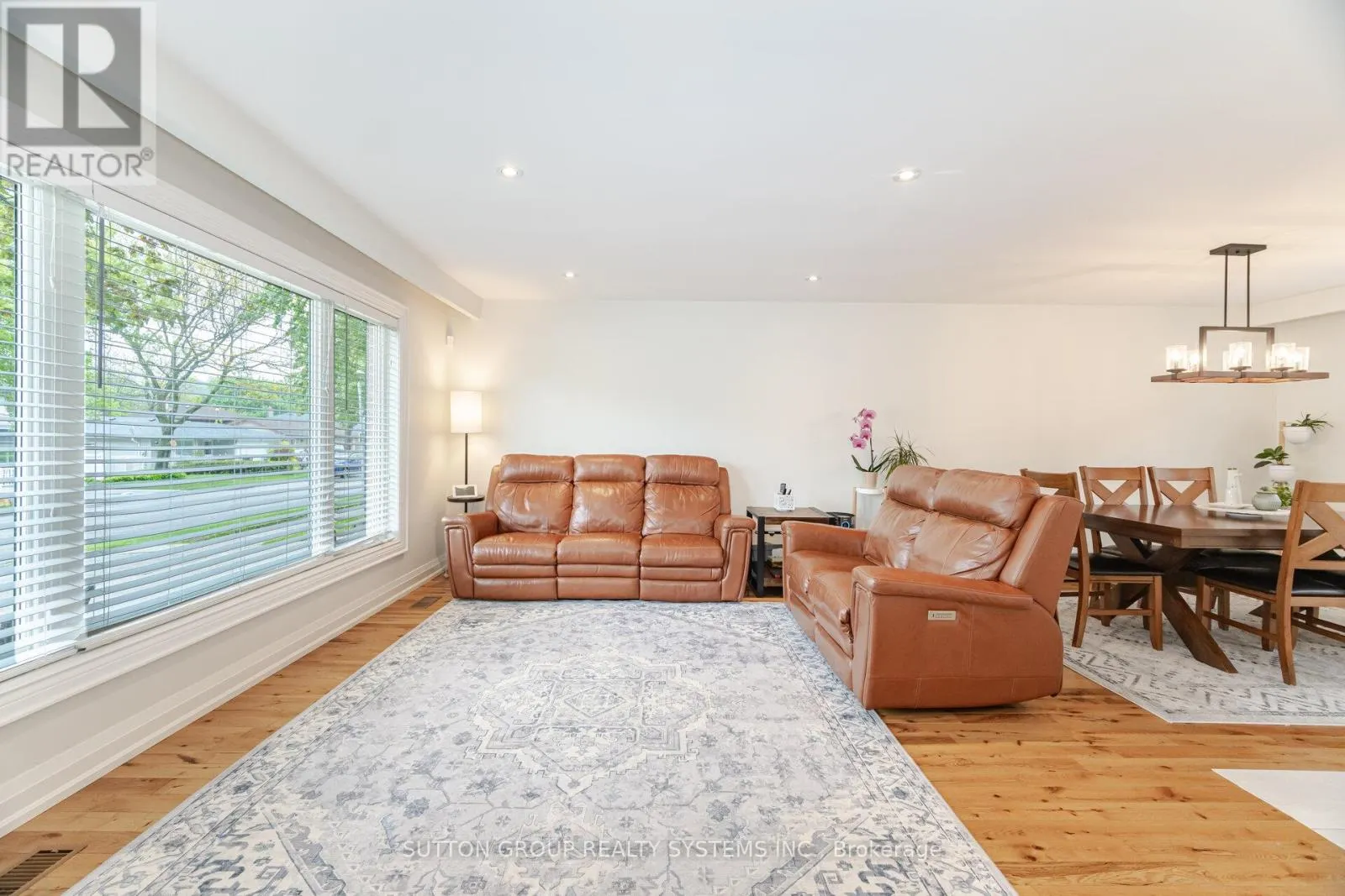 175 CONNAUGHT CRESCENT