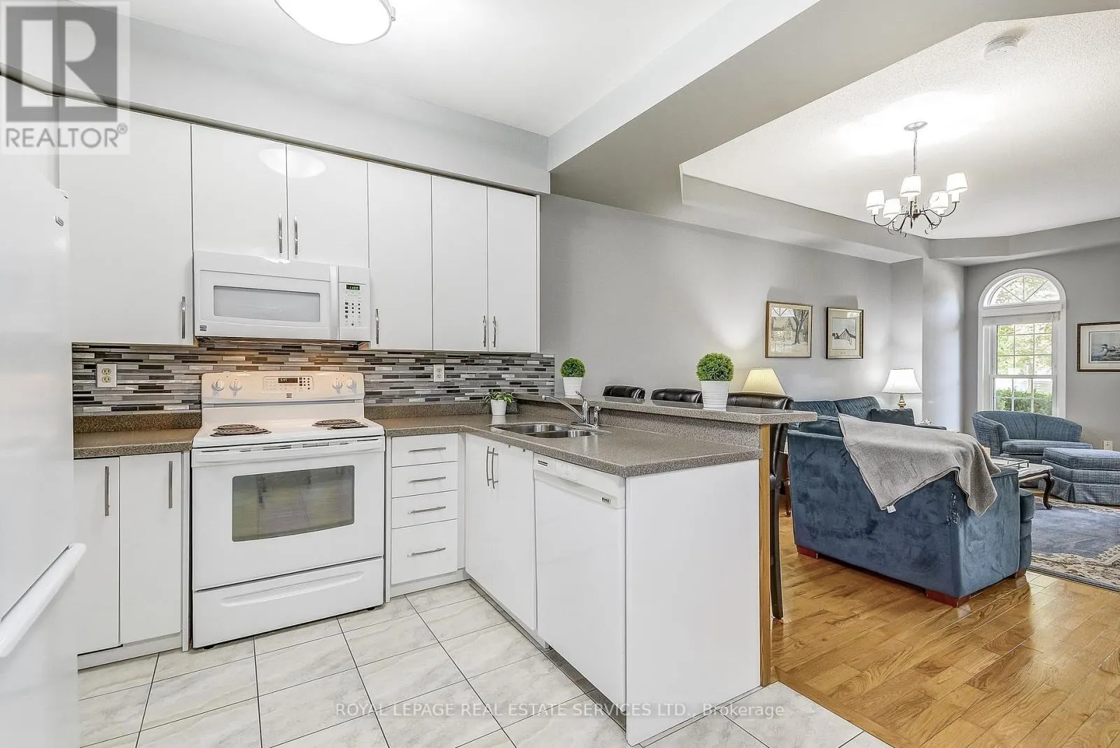 200 GLENASHTON DRIVE