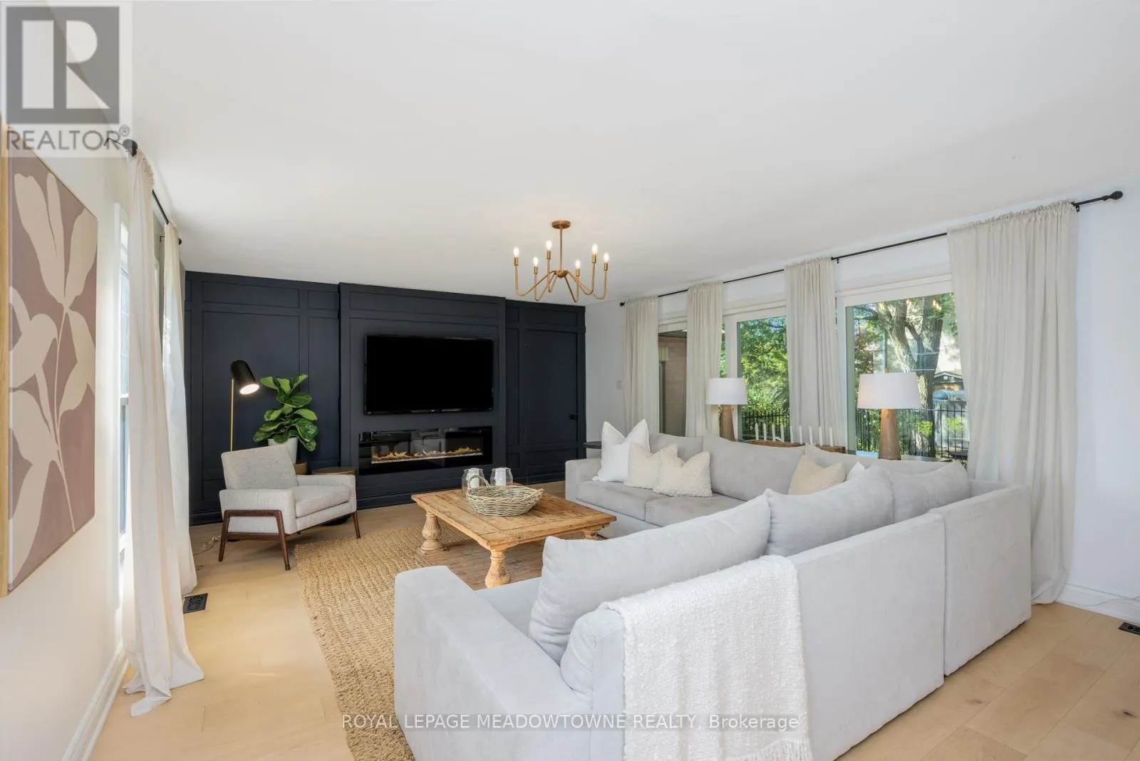 3 APPELBE COURT