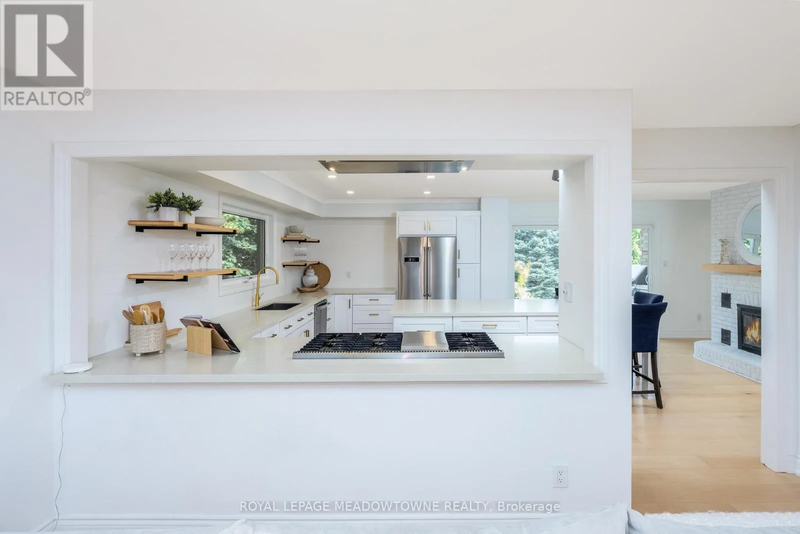 3 APPELBE COURT
