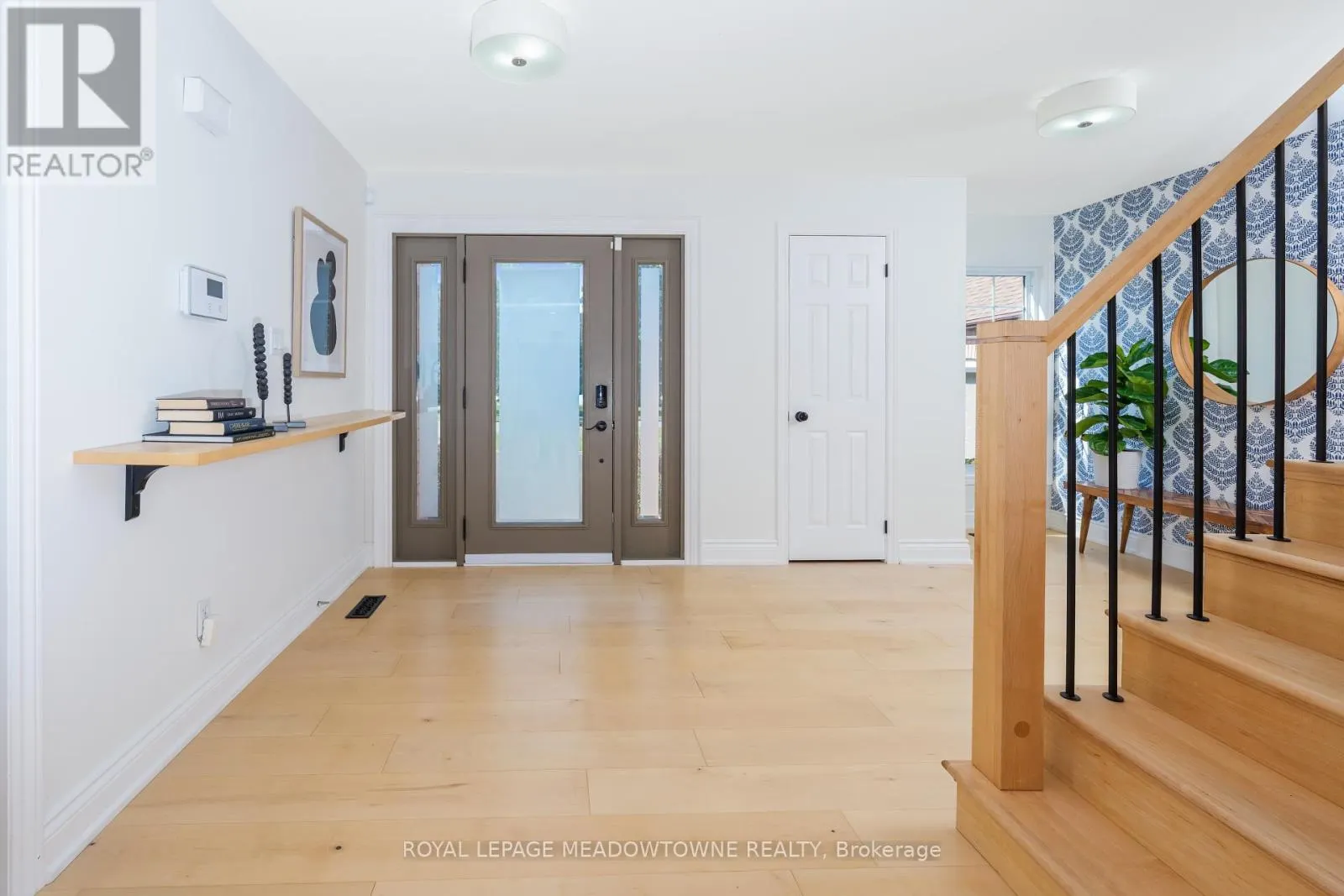 3 APPELBE COURT