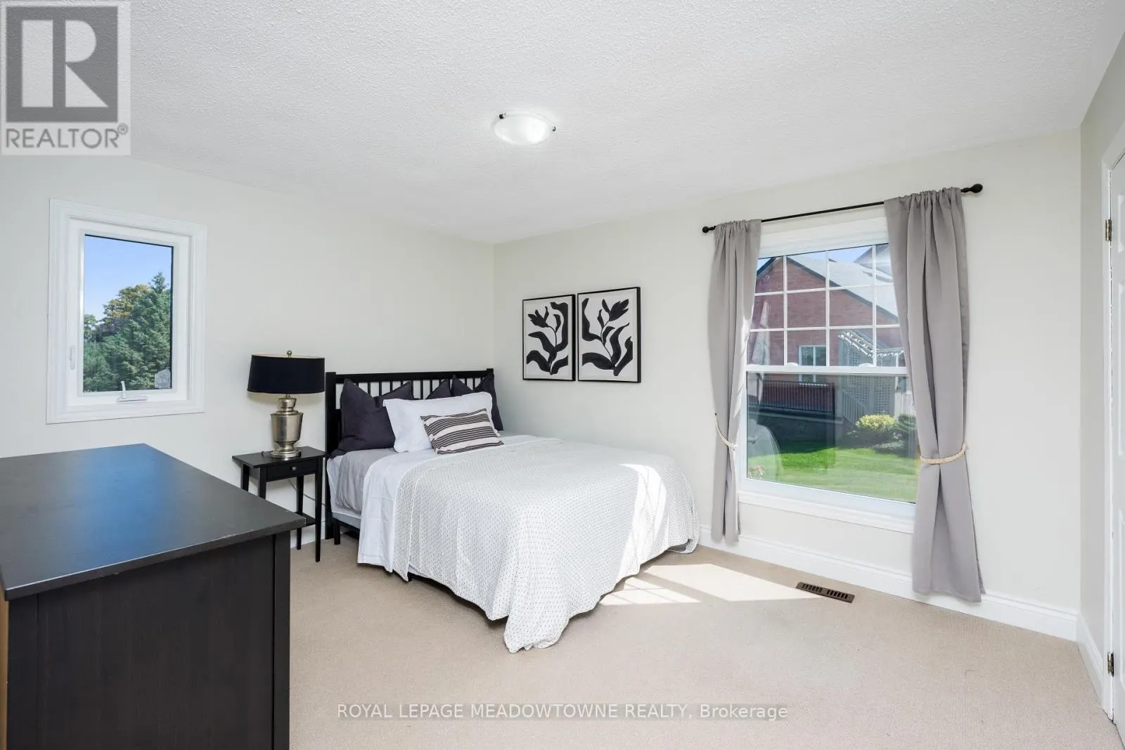 3 APPELBE COURT