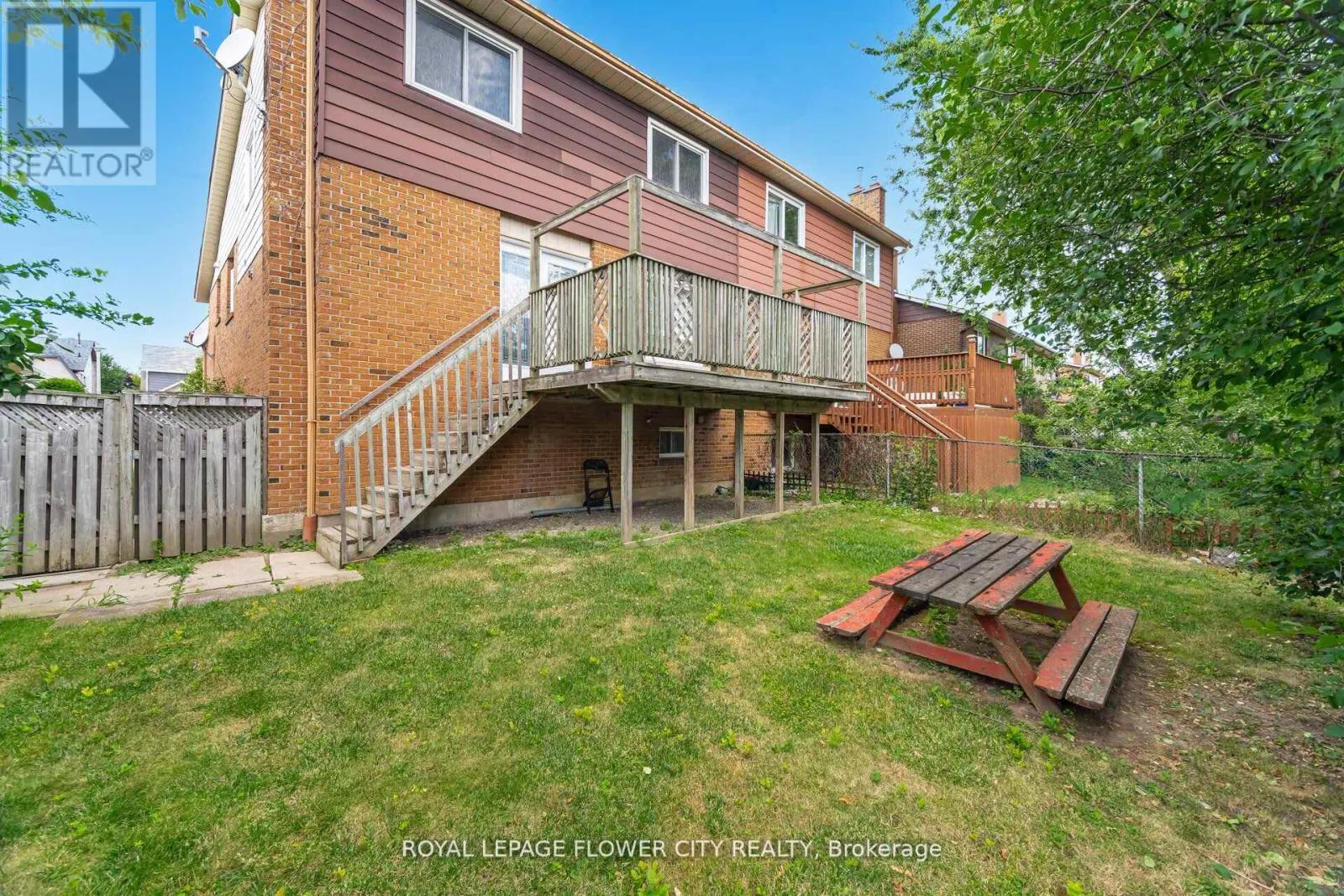 376 HANSEN ROAD N