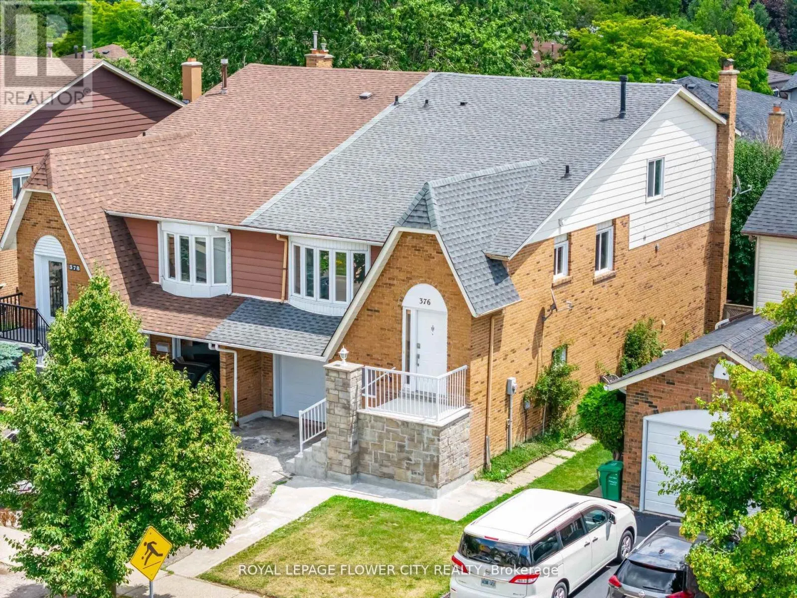 376 HANSEN ROAD N