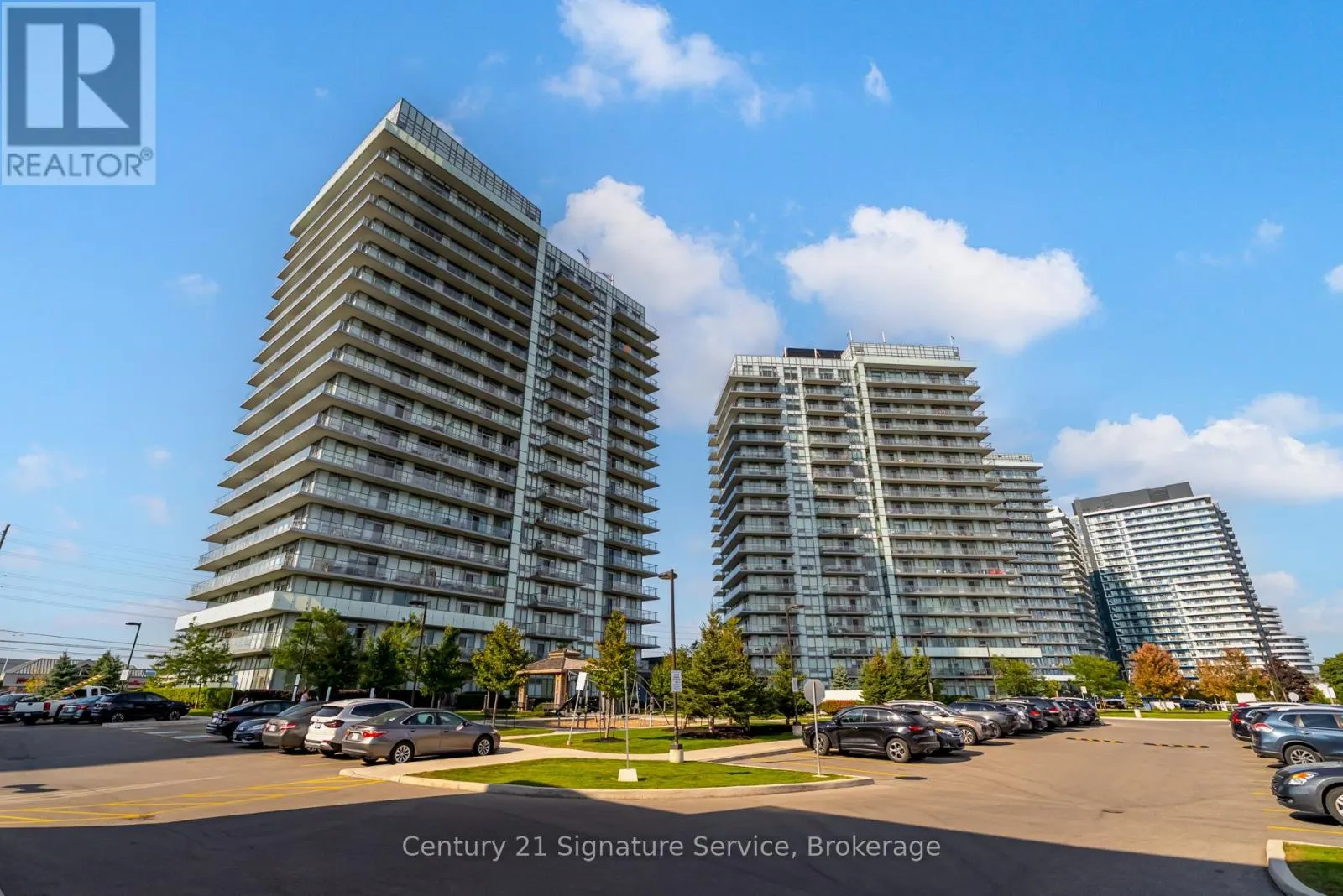 304 - 4677 GLEN ERIN DRIVE