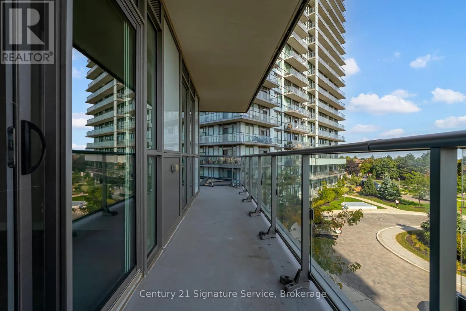 304 - 4677 GLEN ERIN DRIVE