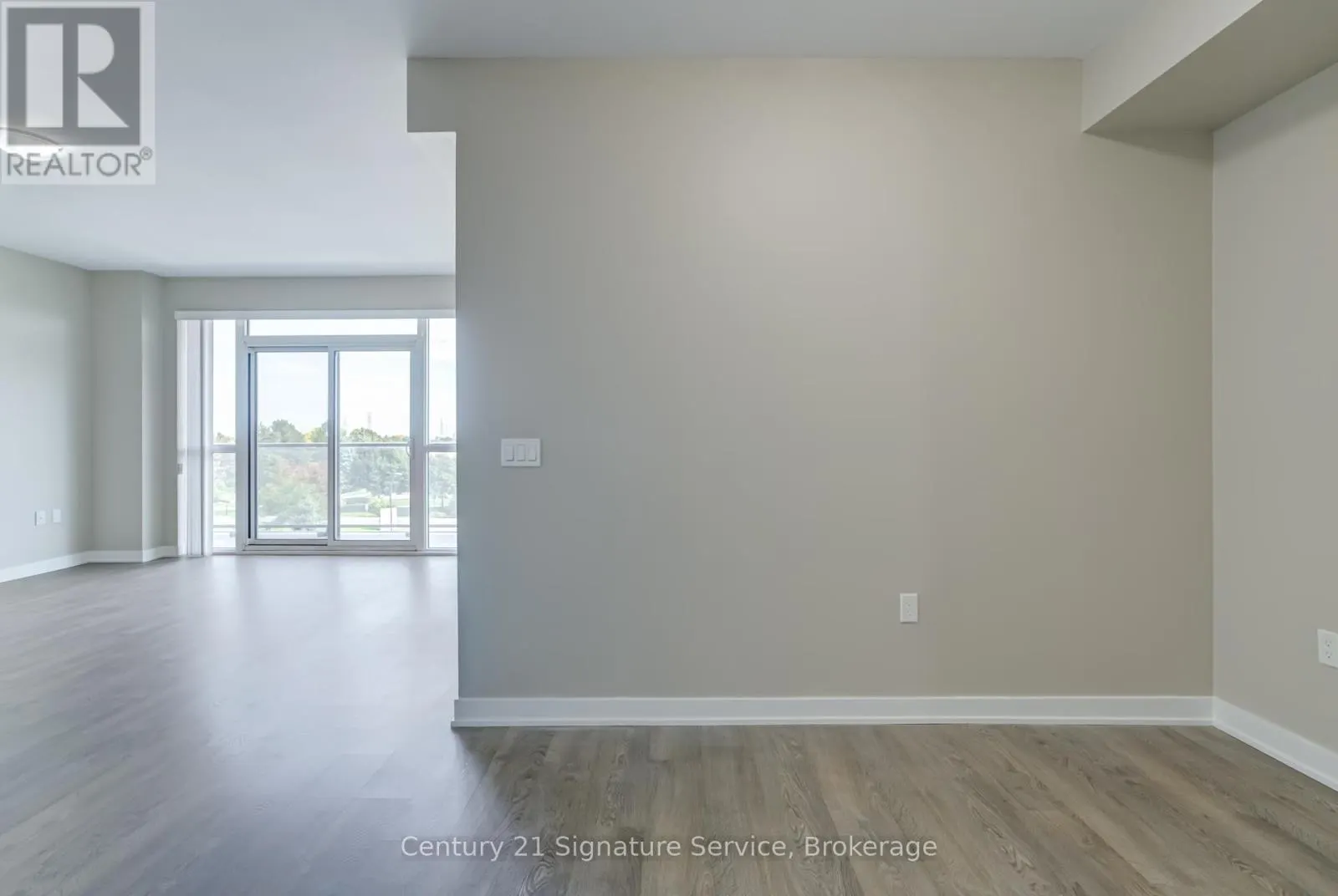 304 - 4677 GLEN ERIN DRIVE