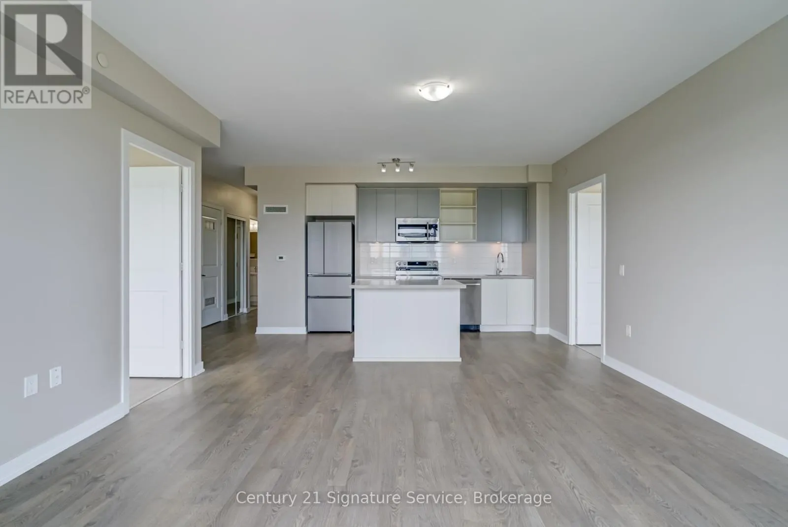304 - 4677 GLEN ERIN DRIVE