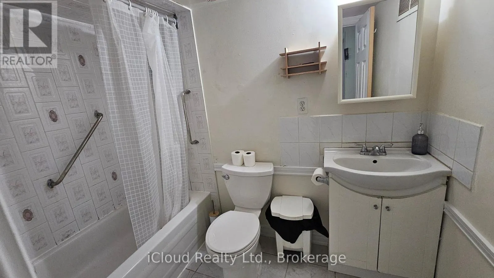 BSMNT - 71 GRASSINGTON CRESCENT