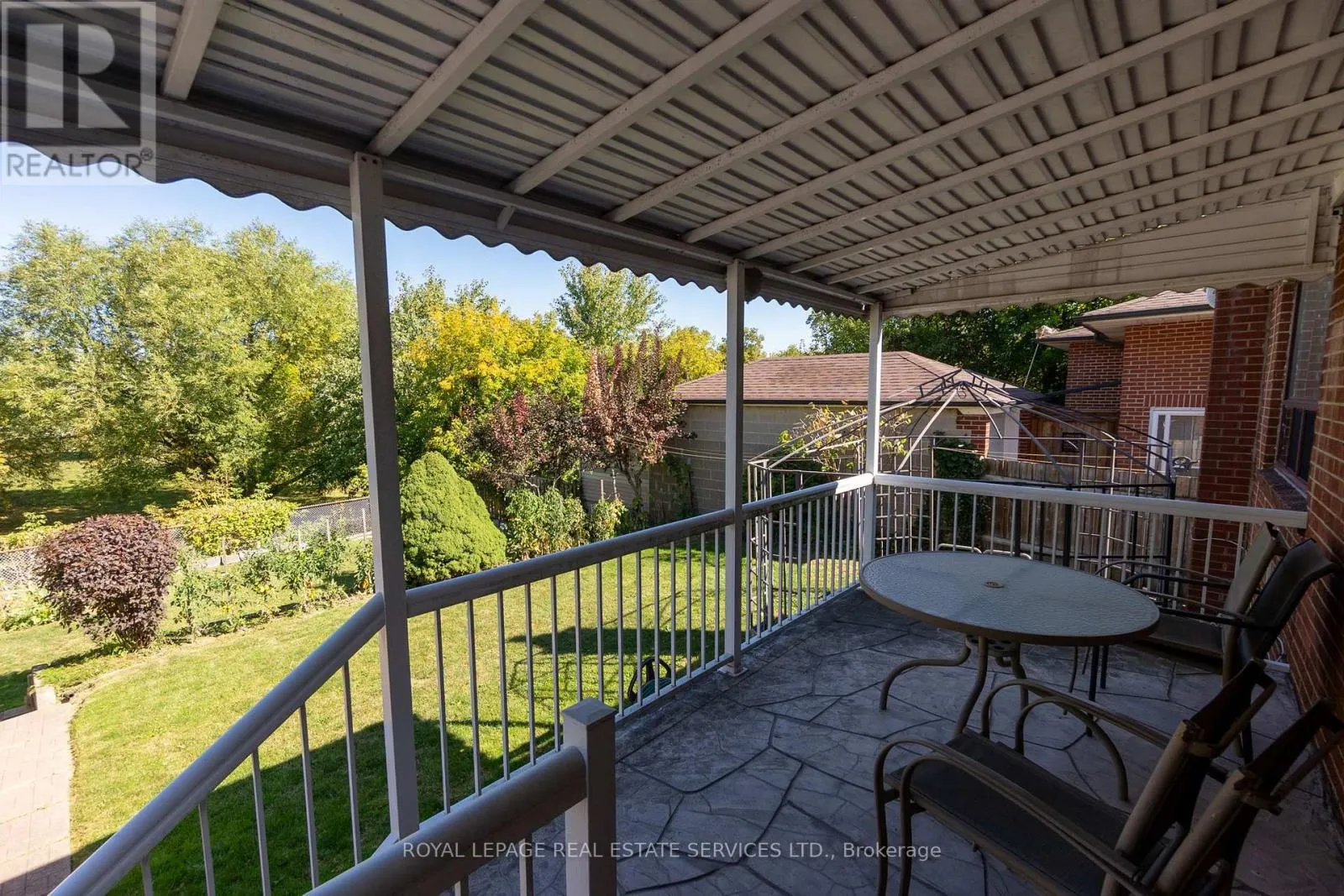 18 LANGHOLM DRIVE