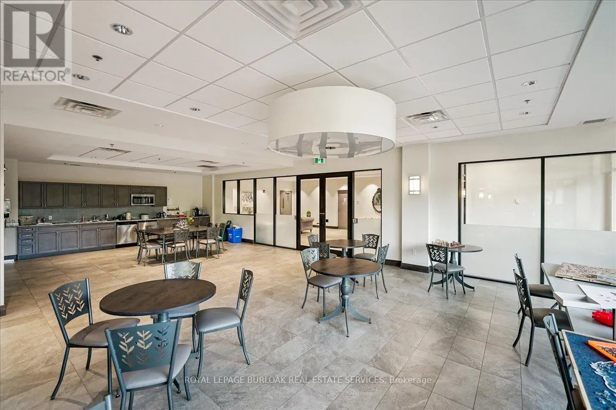 222 - 3290 NEW STREET W