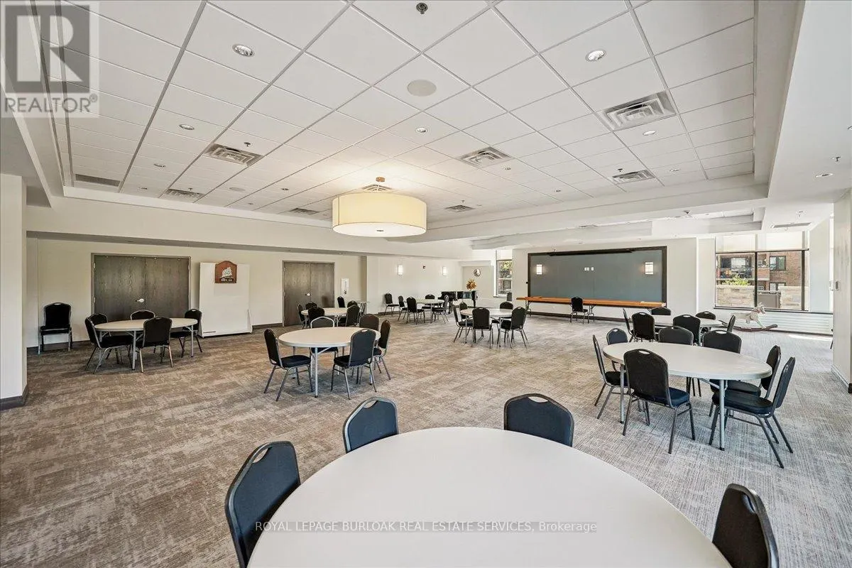 222 - 3290 NEW STREET W