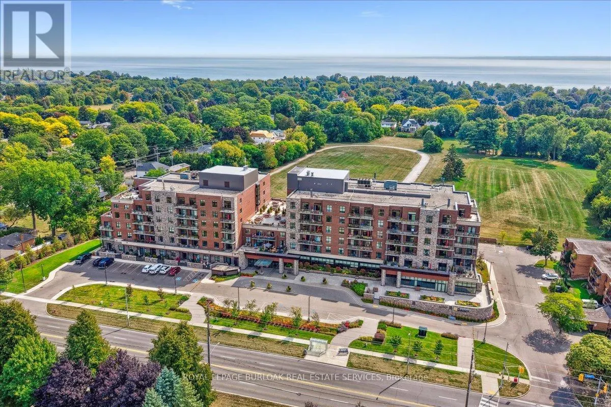 222 - 3290 NEW STREET W