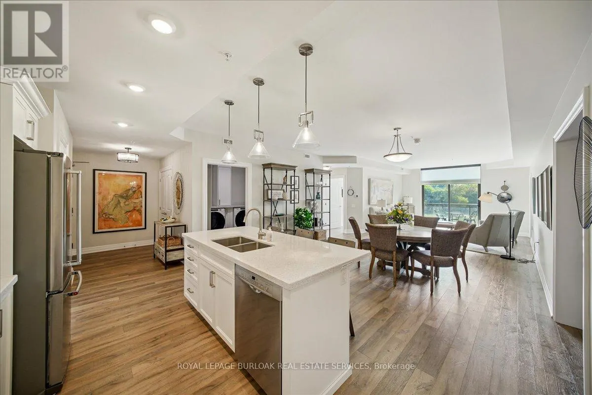 222 - 3290 NEW STREET W