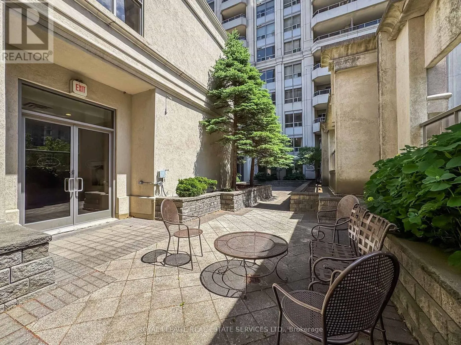 418 - 25 KINGSBRIDGE GARDEN CIRCLE