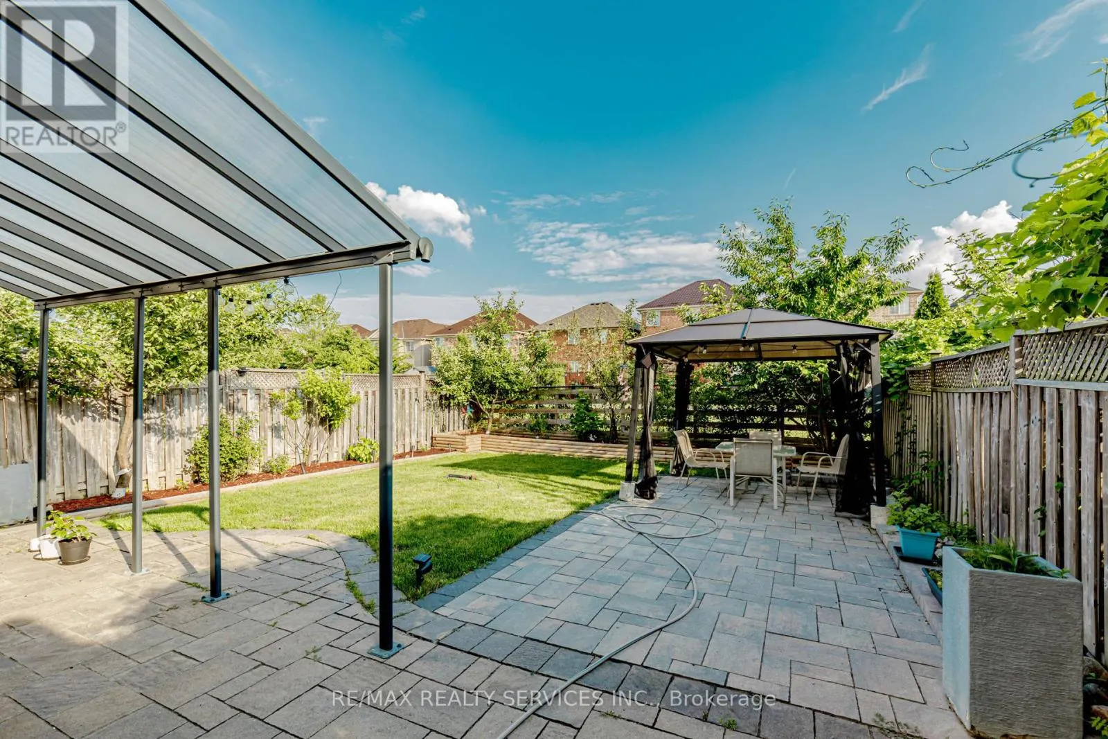 3906 ROSANNA DRIVE