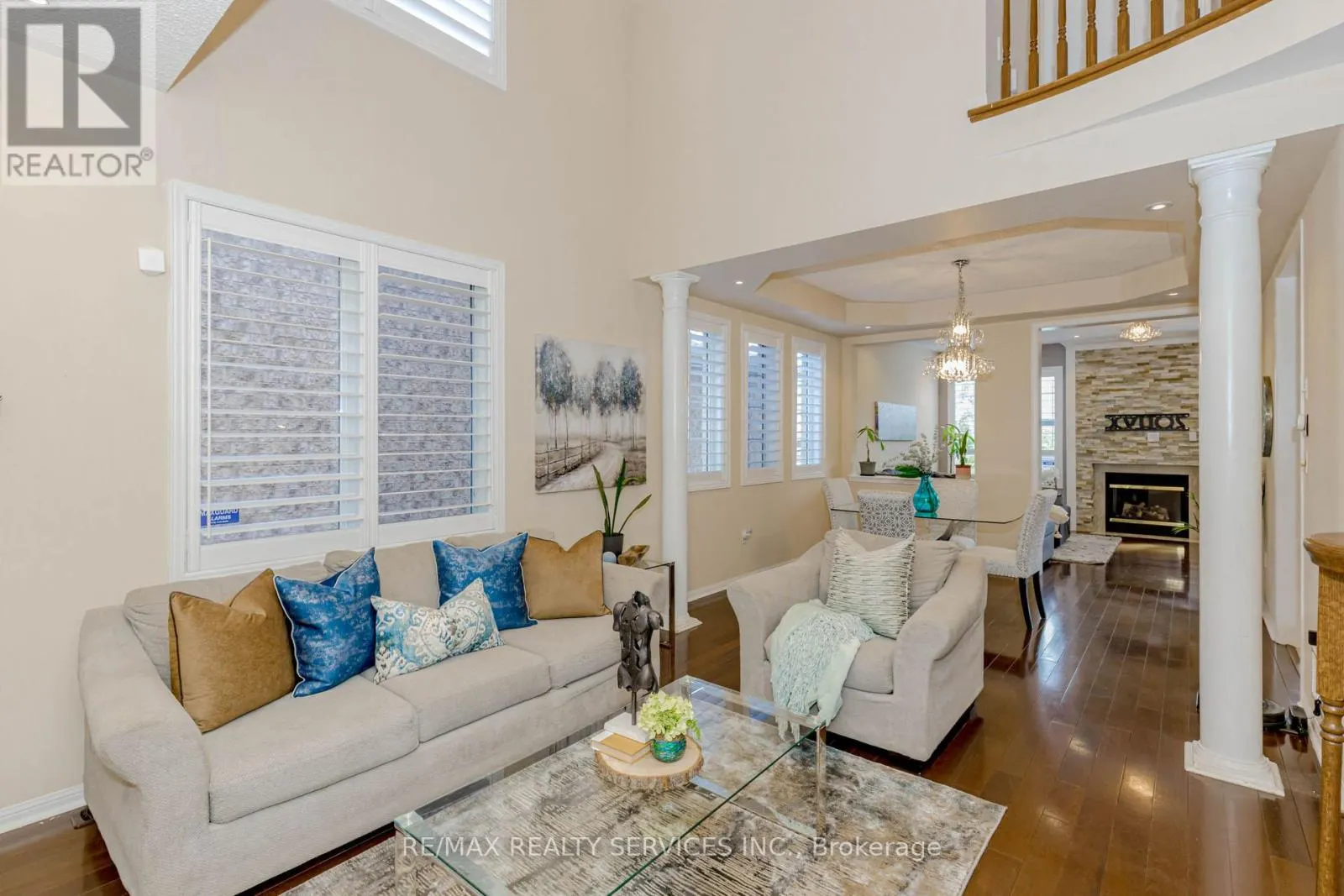 3906 ROSANNA DRIVE