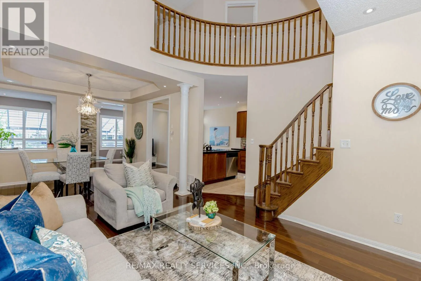 3906 ROSANNA DRIVE