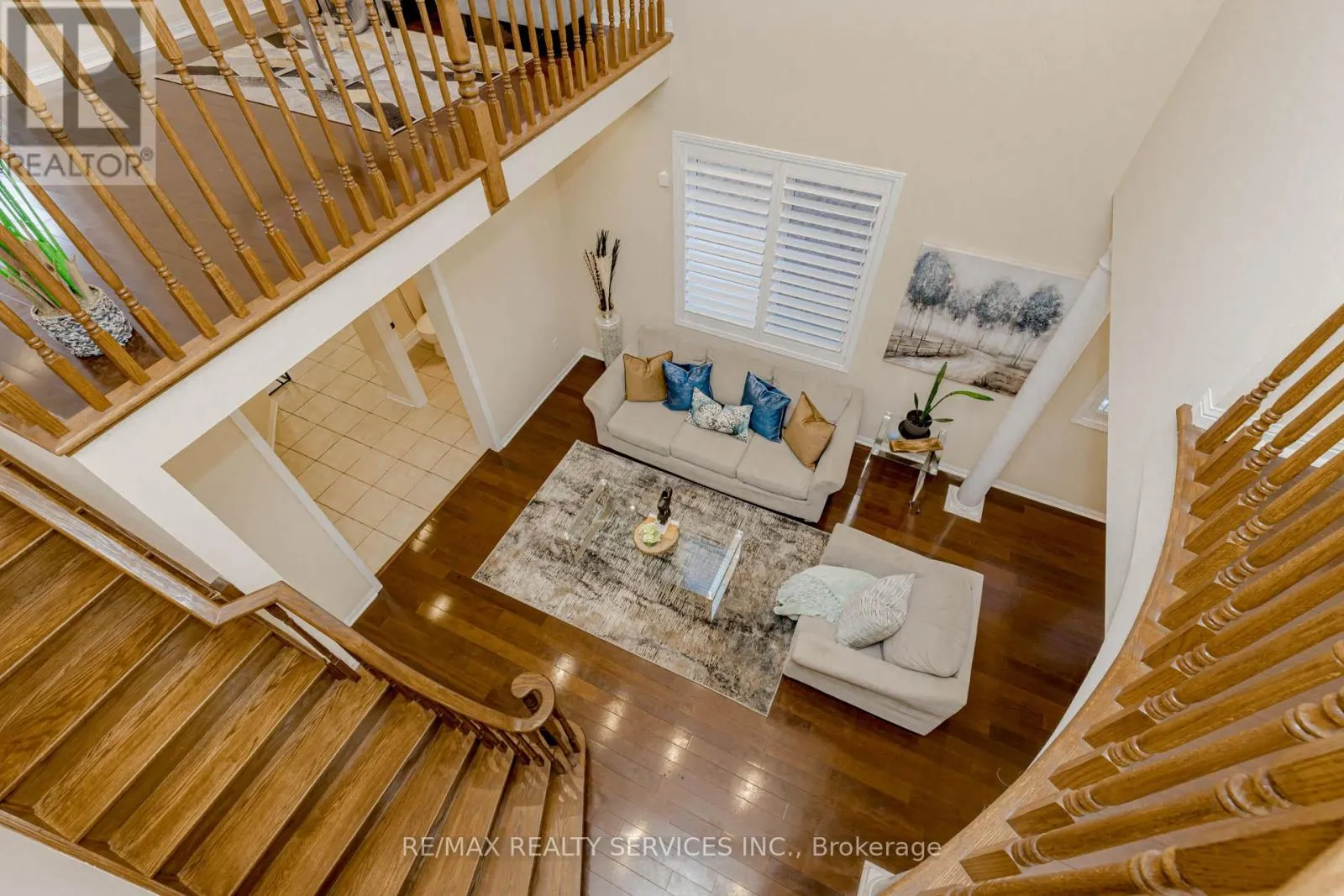3906 ROSANNA DRIVE