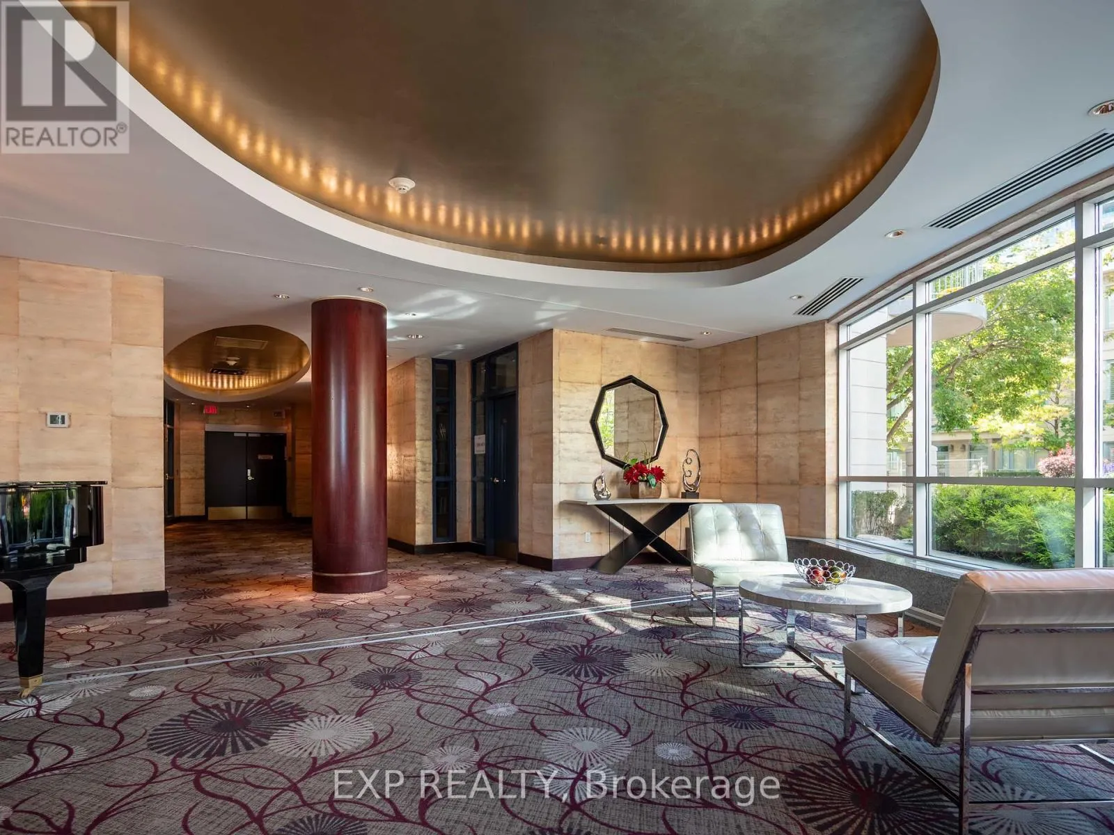501 - 2111 LAKESHORE BOULEVARD W