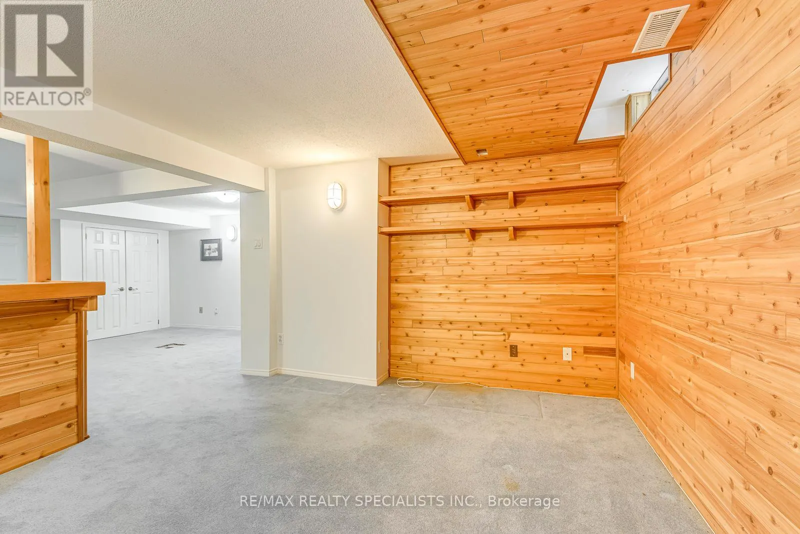 25 - 2199 BURNHAMTHORPE ROAD W