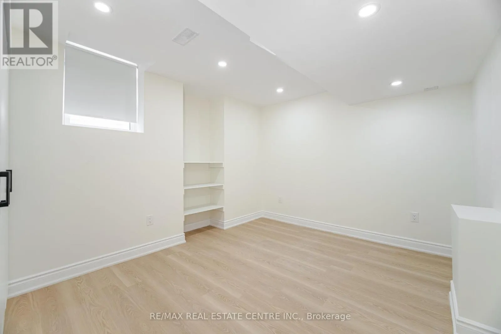 LOWER - 351 GREENLESS CIRCLE