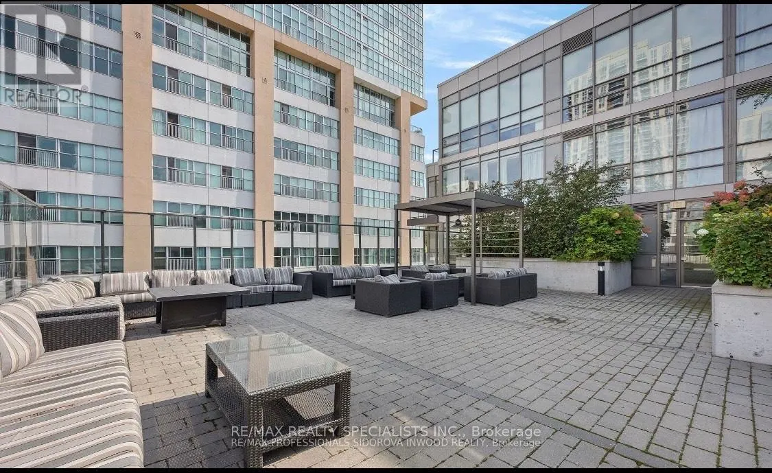 506 - 8 FIELDWAY ROAD