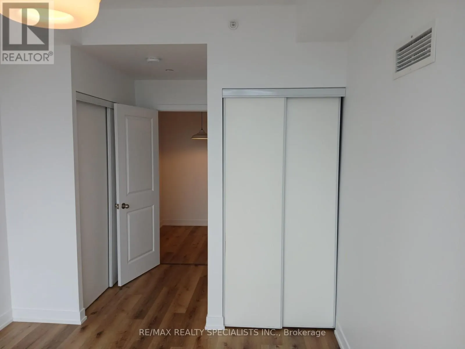 506 - 8 FIELDWAY ROAD