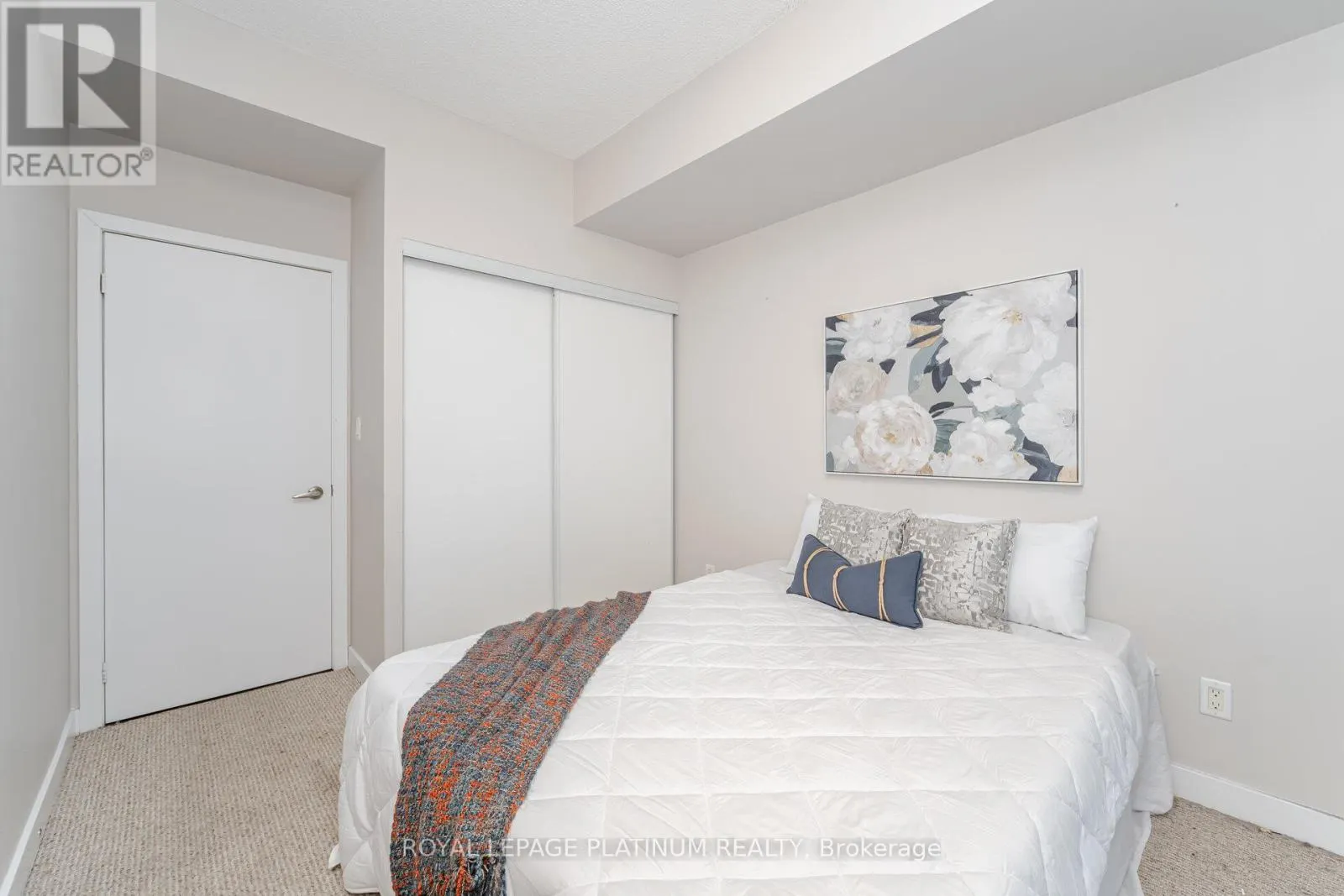 2406 - 4065 BRICKSTONE MEWS