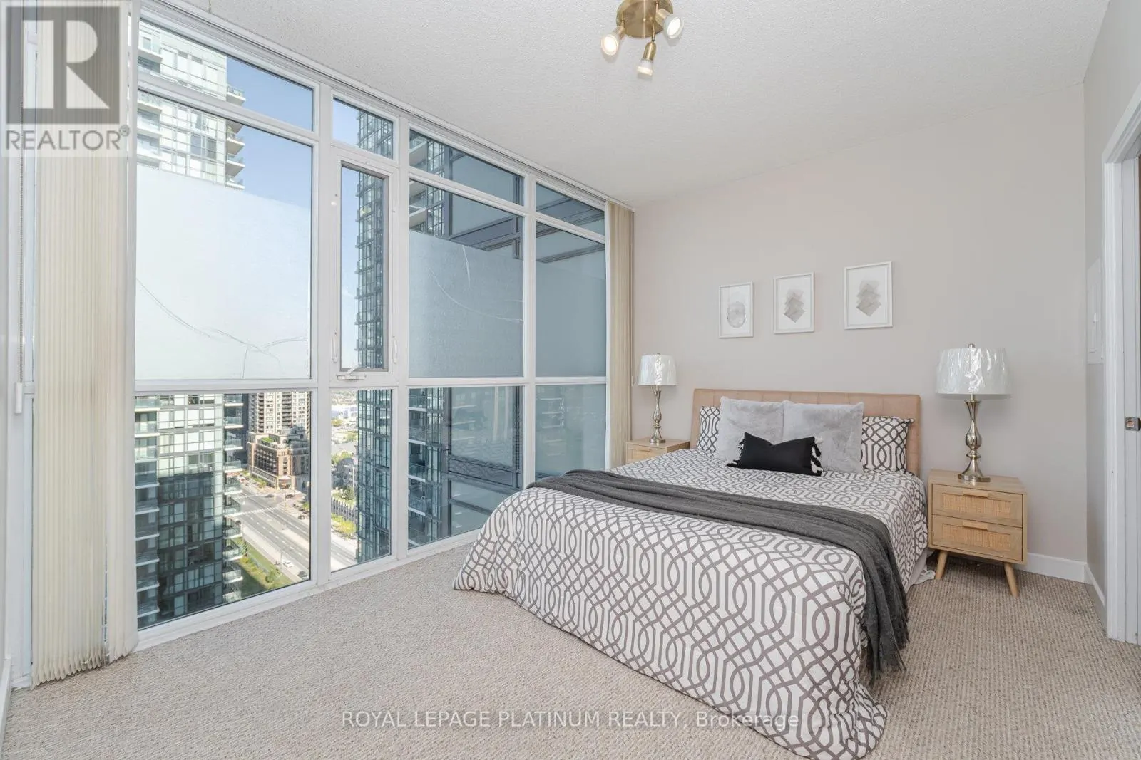 2406 - 4065 BRICKSTONE MEWS