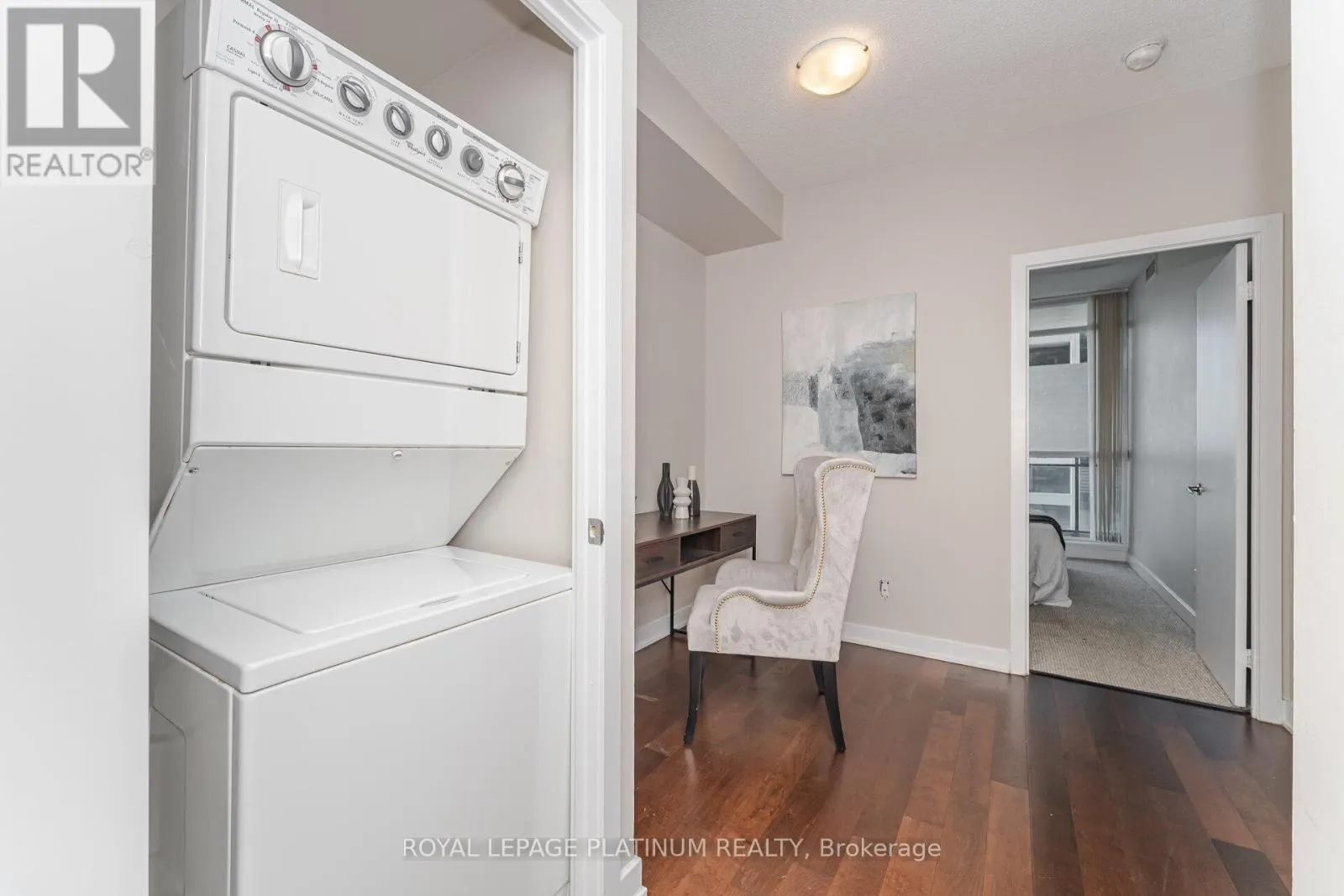 2406 - 4065 BRICKSTONE MEWS