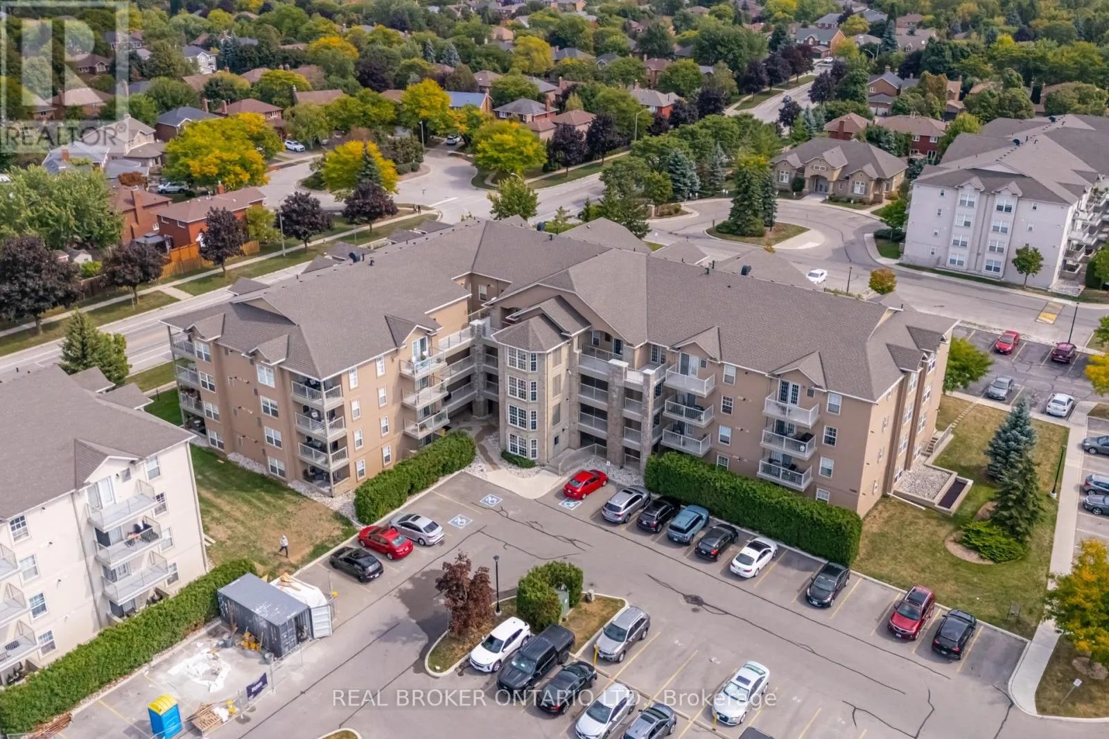 313 - 1460 BISHOPS GATE