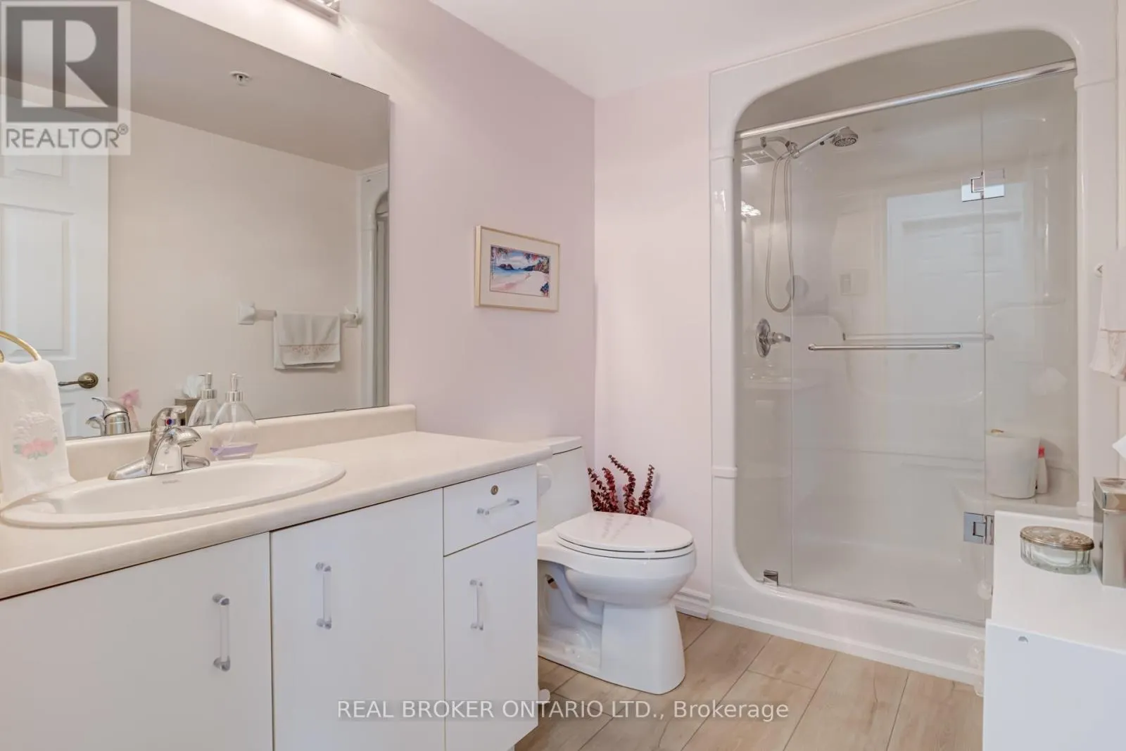 313 - 1460 BISHOPS GATE