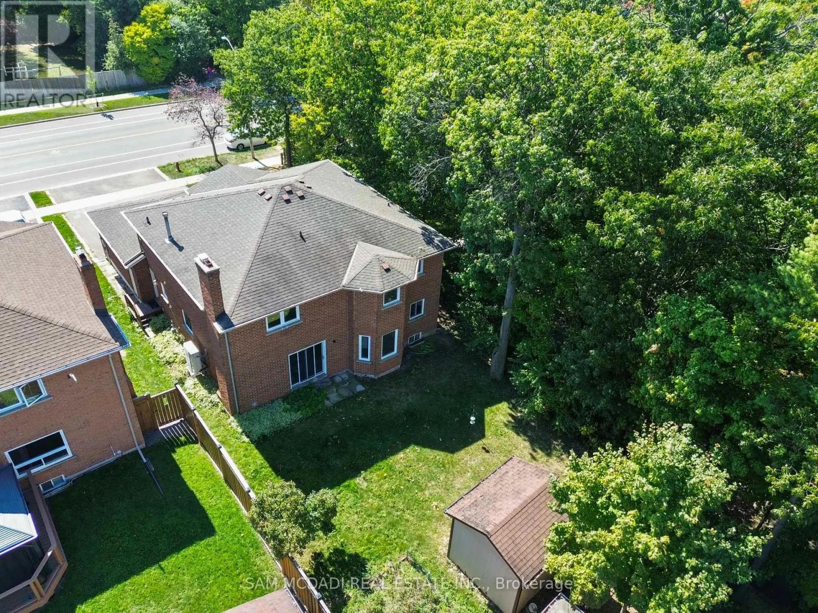 459 GLENASHTON DRIVE