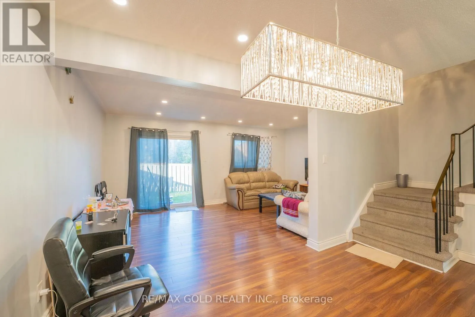 107 - 900 CENTRAL PARK DRIVE