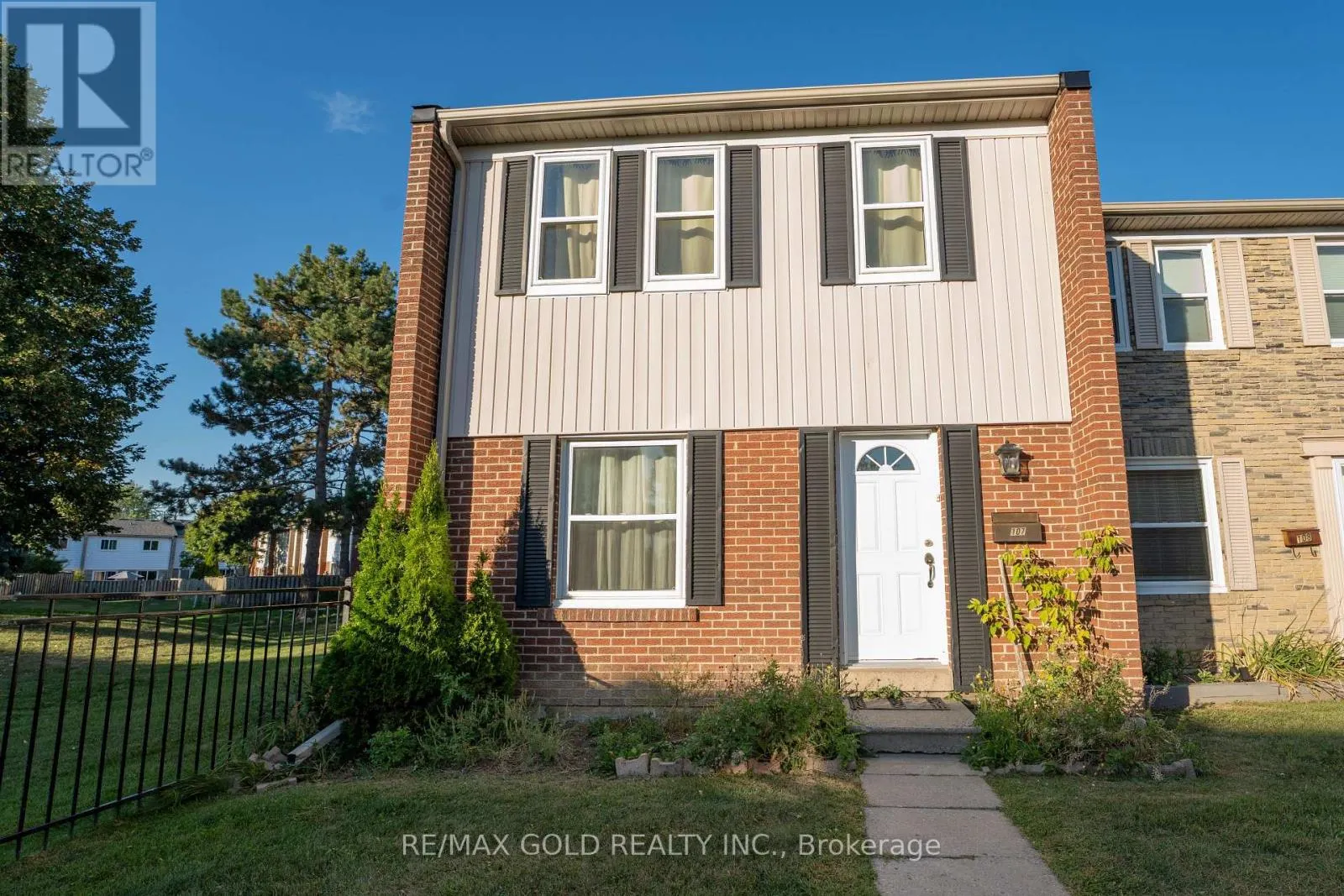 107 - 900 CENTRAL PARK DRIVE
