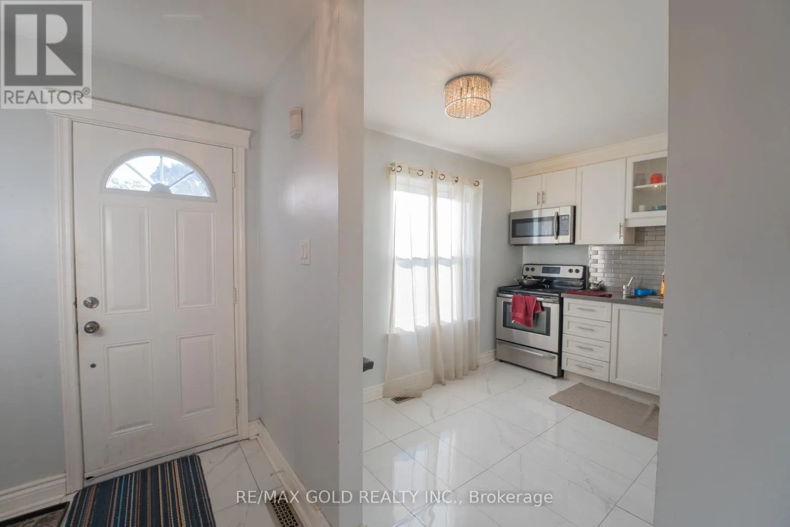 107 - 900 CENTRAL PARK DRIVE