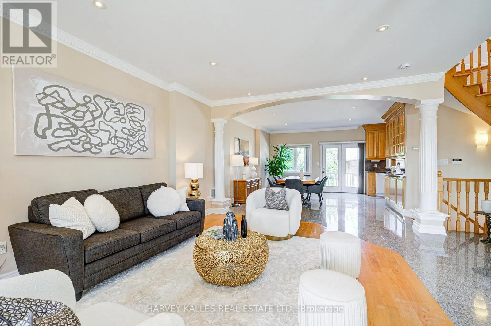 1006 BRIAR HILL AVENUE
